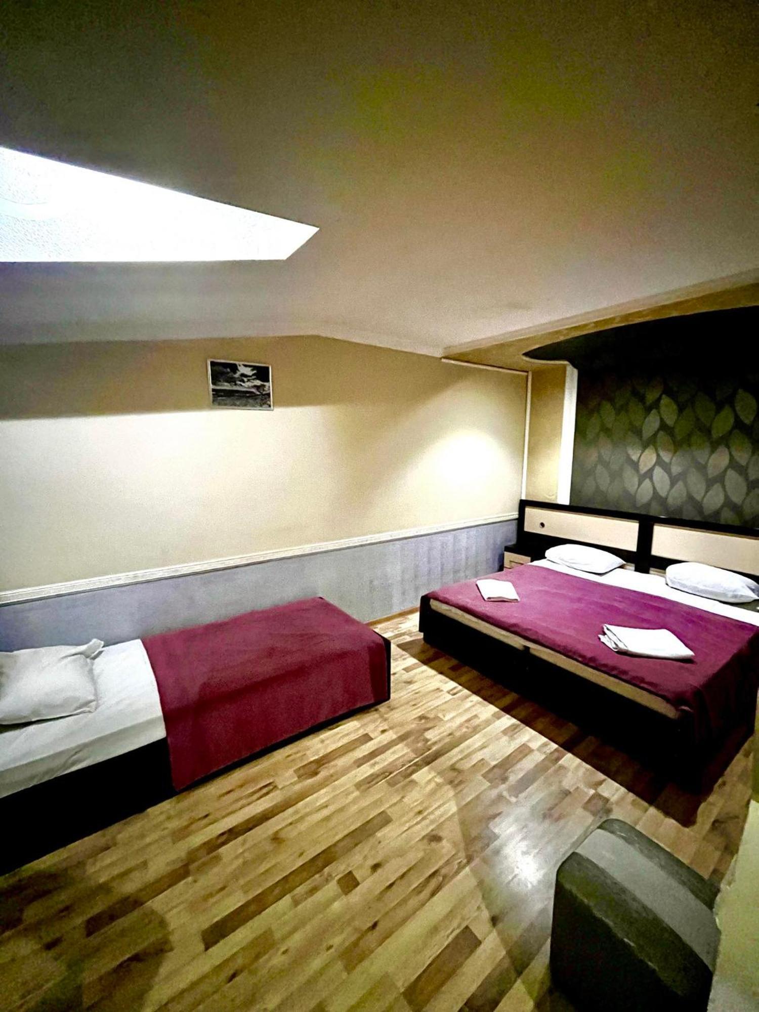B&B Europa Hotel Kutaisi Exterior foto